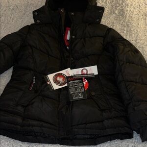 Canada Goose Women's Black Puffer Jacket